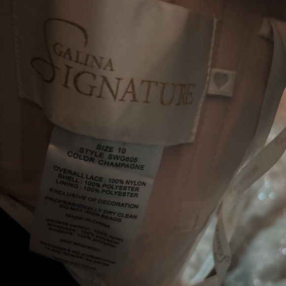 Elegant sequence wedding dress - Picture 8 of 8